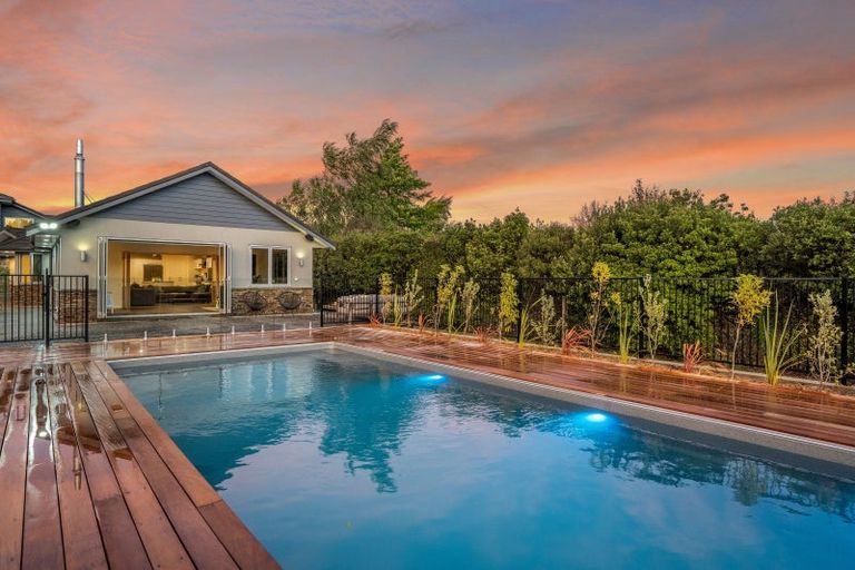 Photo of property in 81 Reading Street, Greytown, 5712