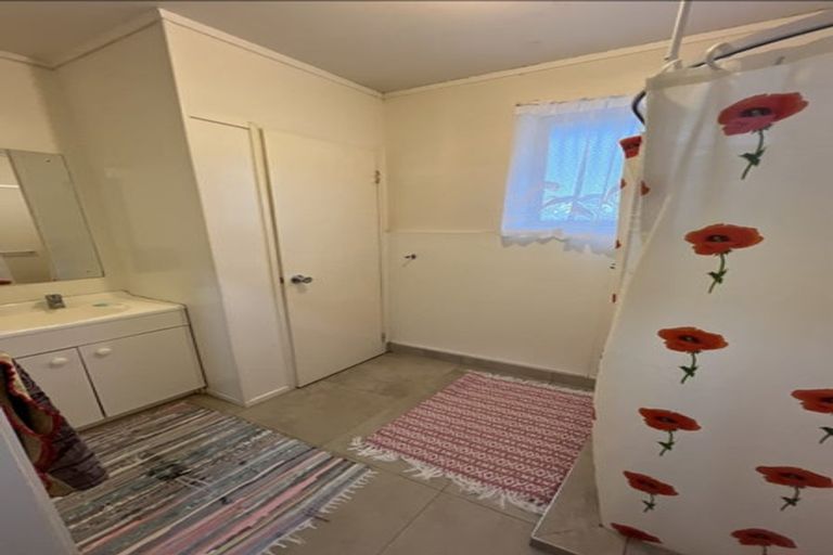 Photo of property in 2/36 Churchill Avenue, Manurewa, Auckland, 2102