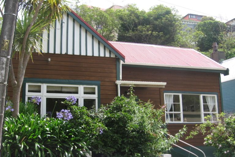 Photo of property in 56 Epuni Street, Aro Valley, Wellington, 6021