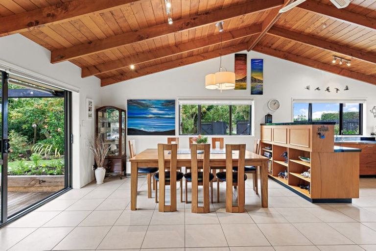 Photo of property in 79 Omaha Flats Road, Tawharanui Peninsula, Warkworth, 0986