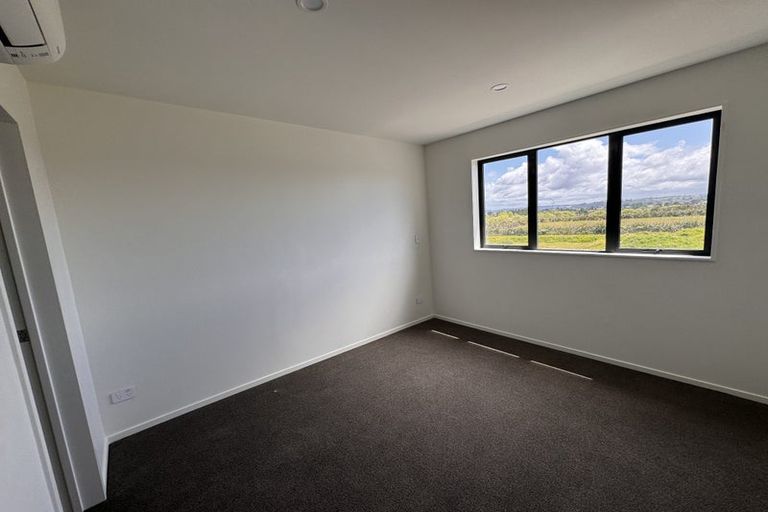 Photo of property in 25 Mataitai Road, Hobsonville, Auckland, 0618