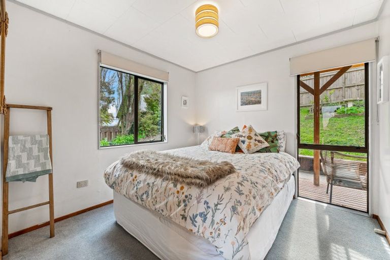 Photo of property in 26 Brian Crescent, Stanmore Bay, Whangaparaoa, 0932