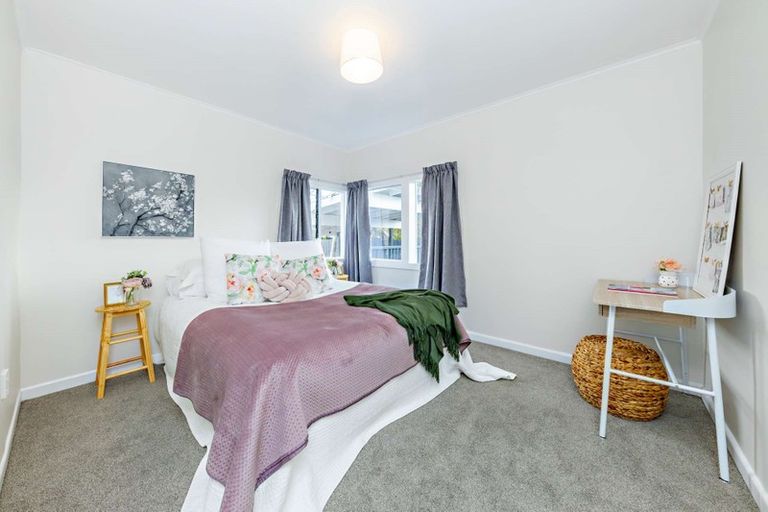 Photo of property in 1/25 Blanes Road, Weymouth, Auckland, 2103