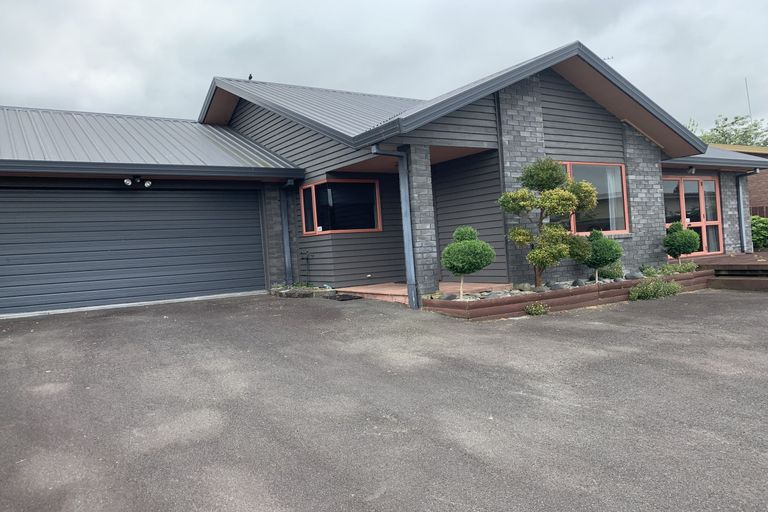 Photo of property in 1/990 Bank Street, Te Awamutu, 3800