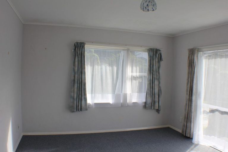 Photo of property in 1/276 Dowse Drive, Maungaraki, Lower Hutt, 5010