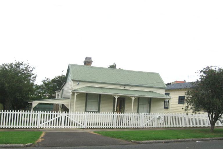 Photo of property in 2 Arthur Street, Ellerslie, Auckland, 1051