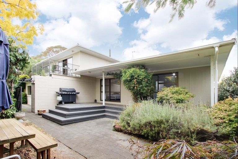 Photo of property in 36 Durham Drive, Havelock North, 4130