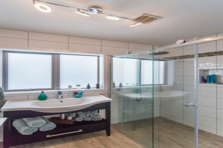 Photo of property in 26 Sandown Avenue, Himatangi Beach, Foxton, 4891