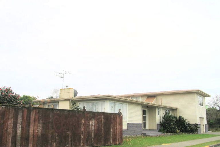 Photo of property in 27 Murphy Road, Taradale, Napier, 4112