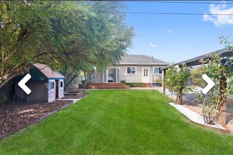 Photo of property in 11 Christian Street, Bryndwr, Christchurch, 8053