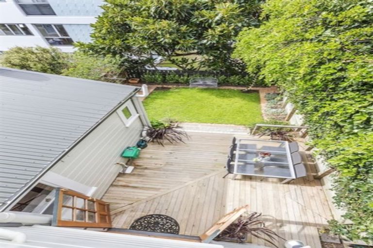 Photo of property in 69 Brougham Street, Mount Victoria, Wellington, 6011