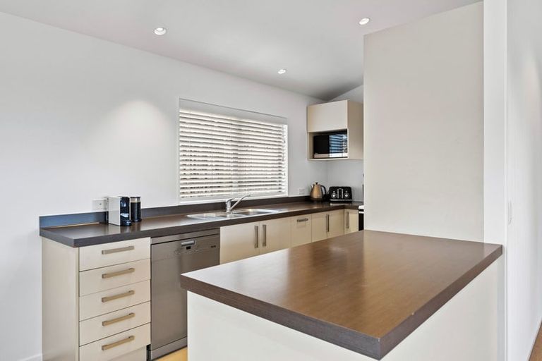 Photo of property in 54a Pemberton Avenue, Bayview, Auckland, 0629