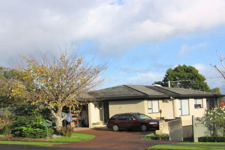 Photo of property in 21 Caithness Place, Farm Cove, Auckland, 2012