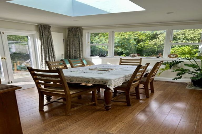 Photo of property in 13 Marine Parade, Eastbourne, Lower Hutt, 5013