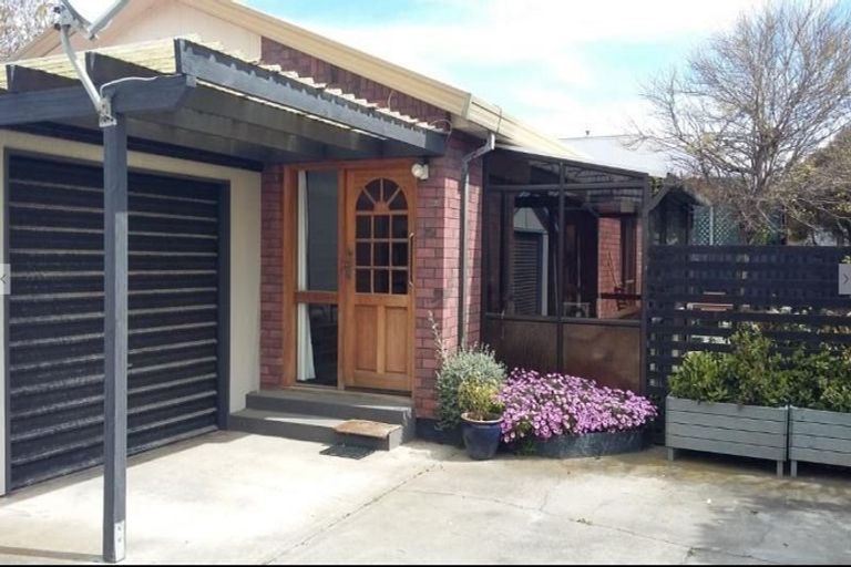 Photo of property in 2/218 Pine Avenue, South New Brighton, Christchurch, 8062