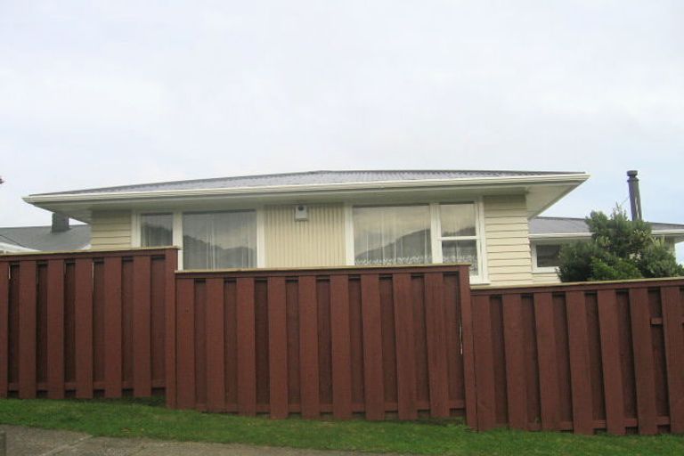 Photo of property in 37 Oakleigh Street, Maungaraki, Lower Hutt, 5010