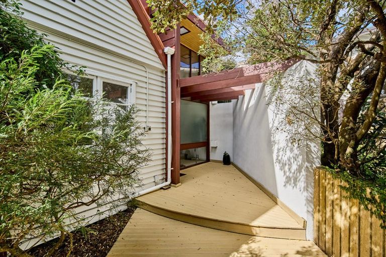 Photo of property in 90 Sefton Street, Wadestown, Wellington, 6012