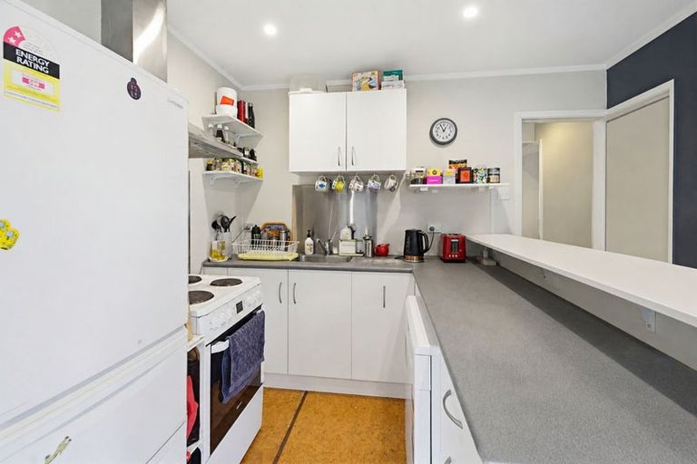 Photo of property in 15a Middleton Road, Paraparaumu Beach, Paraparaumu, 5032