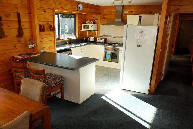 Photo of property in 102 Kenwood Drive, Matarangi, Whitianga, 3592