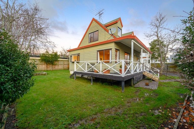 Photo of property in 80b Aviemore Drive, Highland Park, Auckland, 2010