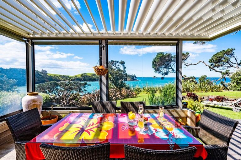 Photo of property in 730 Taiharuru Road, Taiharuru, Onerahi, 0192