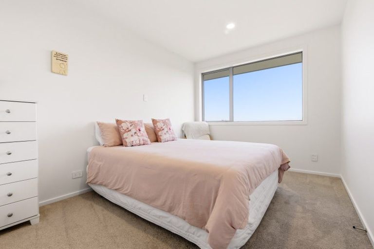 Photo of property in 15 Beachman Grove, Hilltop, Taupo, 3330