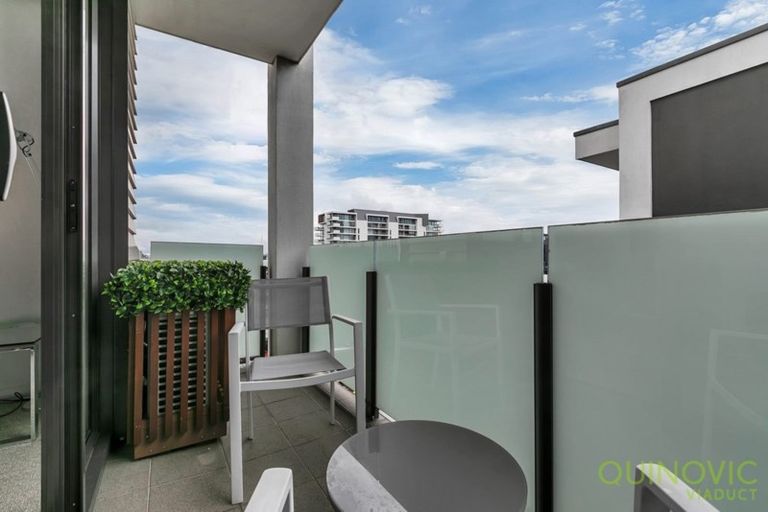 Photo of property in Halsey Apartments At Lighter Quay, 401/75 Halsey Street, Auckland Central, Auckland, 1010