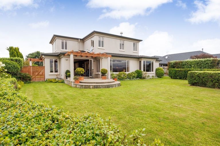 Photo of property in 144 Pacific Drive, Fitzherbert, Palmerston North, 4410