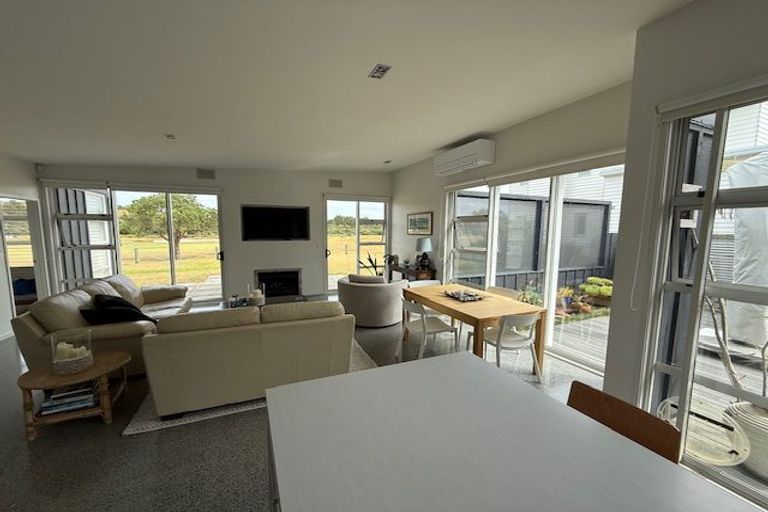 Photo of property in 152 Mangatawhiri Road, Omaha, Warkworth, 0986