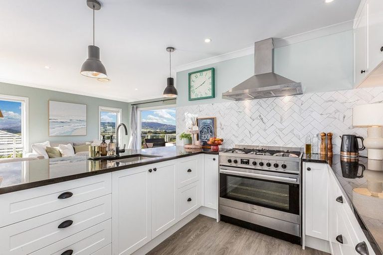 Photo of property in 144 Endeavour Drive, Whitby, Porirua, 5024