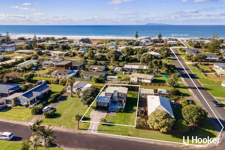 Photo of property in 4 Hereford Place, Waihi Beach, 3611