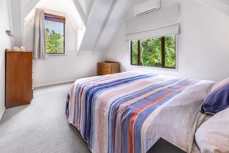 Photo of property in 14b South Lynn Road, Titirangi, Auckland, 0604