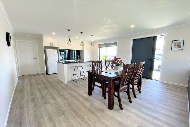 Photo of property in 328 Warburton Crescent, Te Awamutu, 3800