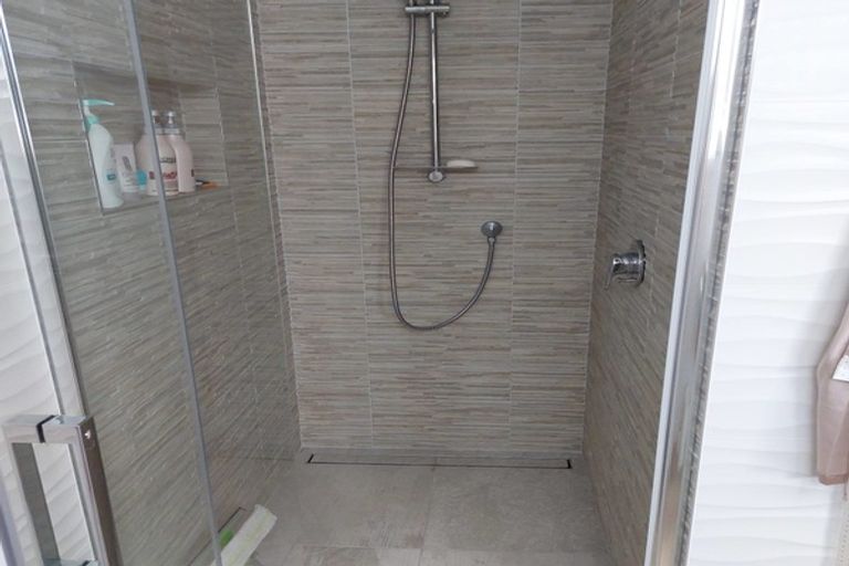 Photo of property in 27 Hona Street, Waikanae Beach, Waikanae, 5036