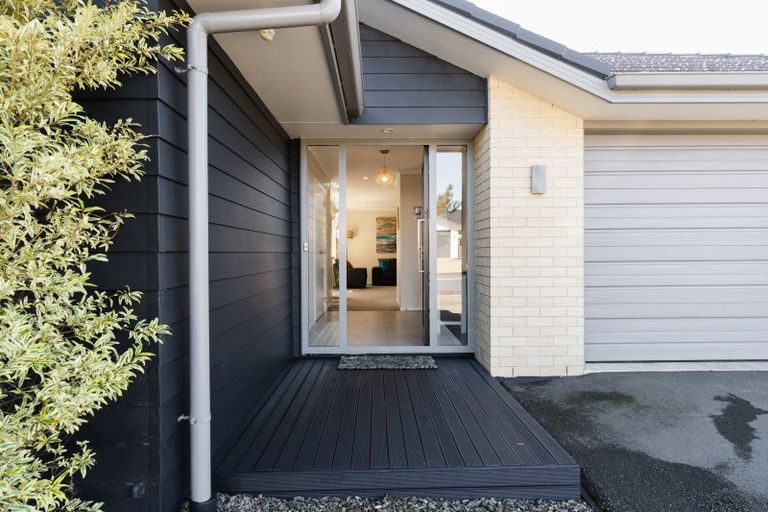 Photo of property in 95 Severn Street, Green Island, Dunedin, 9018