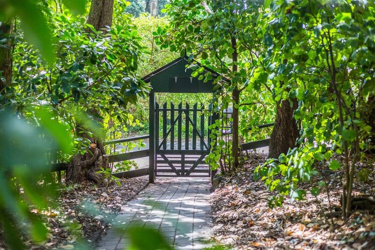 Photo of property in 15 Pingau Street, Paekakariki, 5034