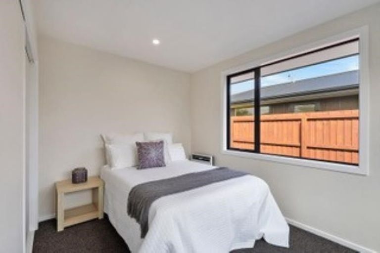 Photo of property in 75c Vivian Street, Burwood, Christchurch, 8083