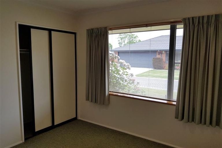 Photo of property in 4/156 Blighs Road, Strowan, Christchurch, 8052