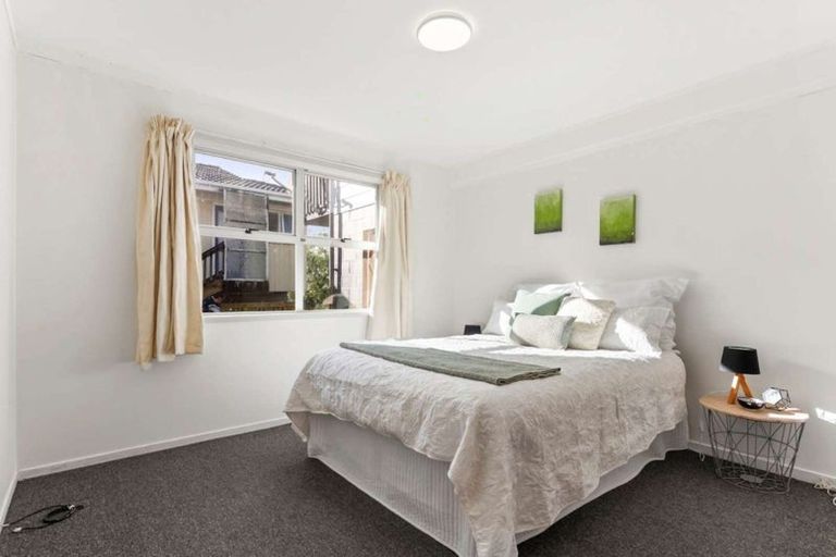 Photo of property in 1/14 Aotea Road, Glen Eden, Auckland, 0602