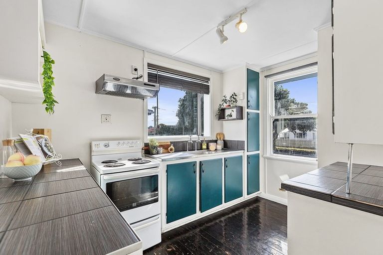 Photo of property in 76 Te Pene Avenue, Titahi Bay, Porirua, 5022