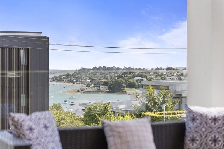 Photo of property in 38 Takutai Avenue, Bucklands Beach, Auckland, 2012