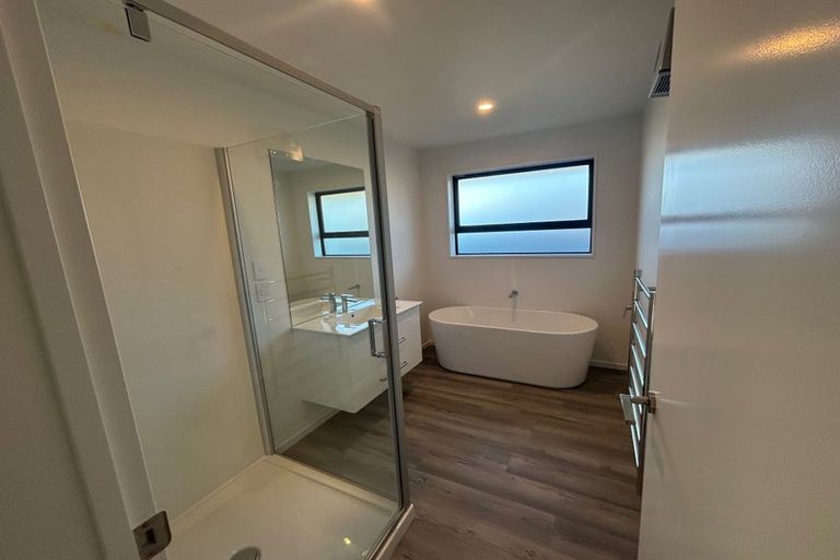 Photo of property in Northlake, 32 Riverslea Road, Wanaka, 9305