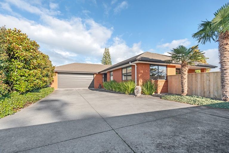 Photo of property in 88a Govett Avenue, Frankleigh Park, New Plymouth, 4310