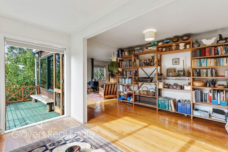 Photo of property in 205 Victory Road, Laingholm, Auckland, 0604