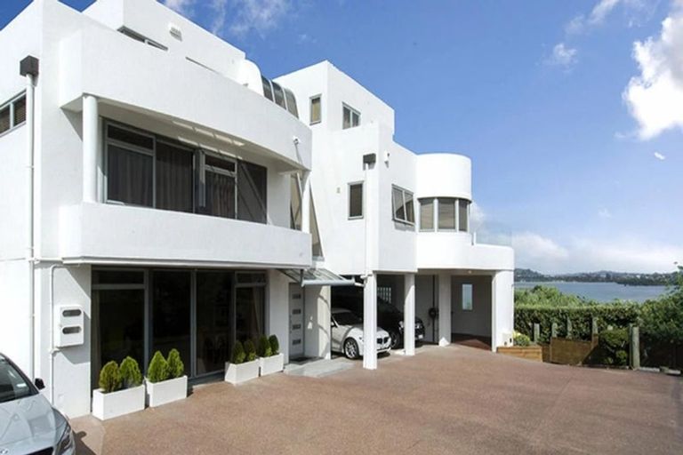 Photo of property in 2 Bucklands Beach Road, Bucklands Beach, Auckland, 2012