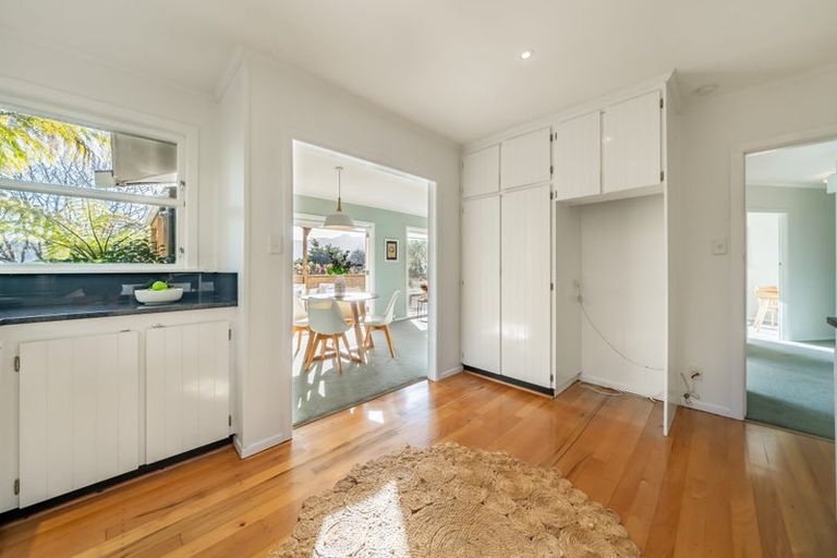 Photo of property in 17a Blue Mountains Road, Silverstream, Upper Hutt, 5019