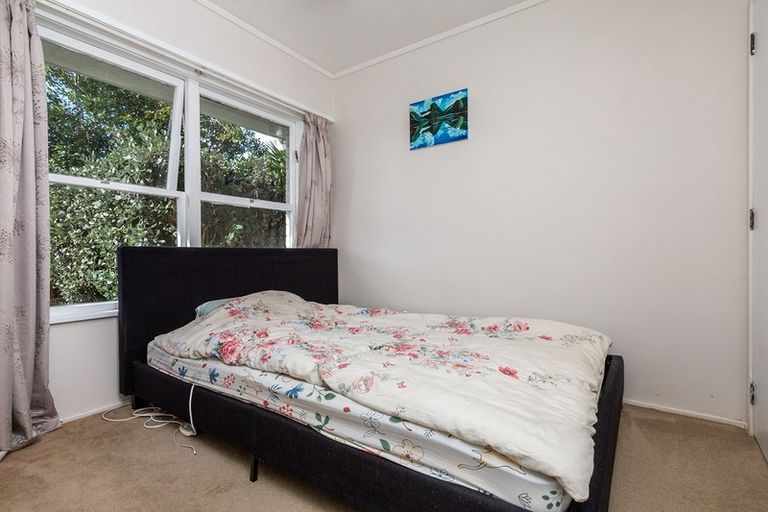 Photo of property in 2/20 Fraser Road, Narrow Neck, Auckland, 0624