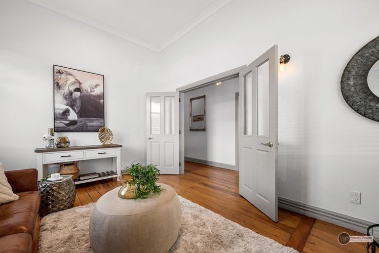 Photo of property in 156 Kings Crescent, Hutt Central, Lower Hutt, 5010