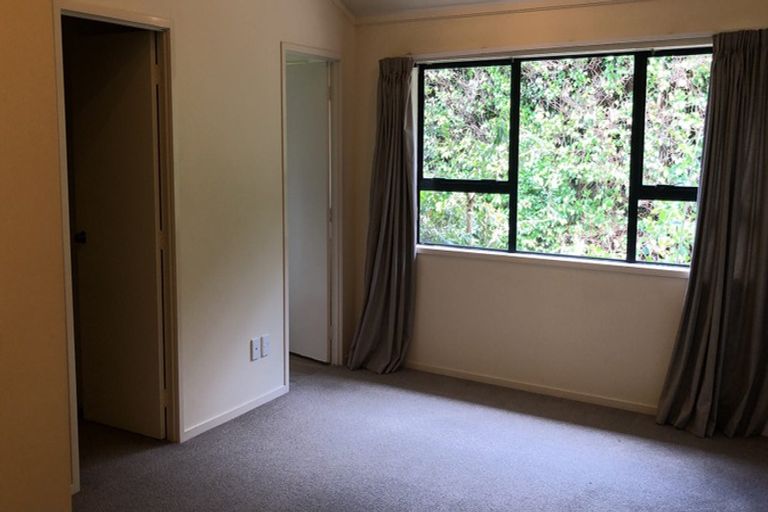 Photo of property in 1/14 Clematis Avenue, Murrays Bay, Auckland, 0630