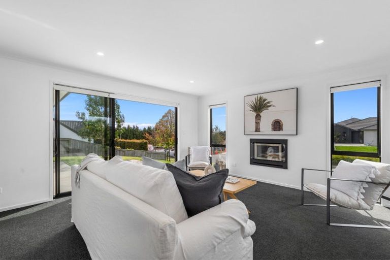 Photo of property in 4 Flounder Drive, Omokoroa, 3114